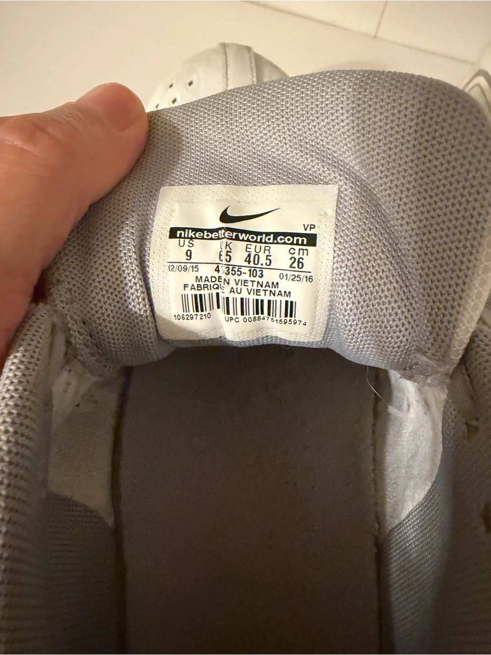 Nike Reax Rockstar Trainer  Running Sneaker Shoes 415355-103 Womens SZ 9M